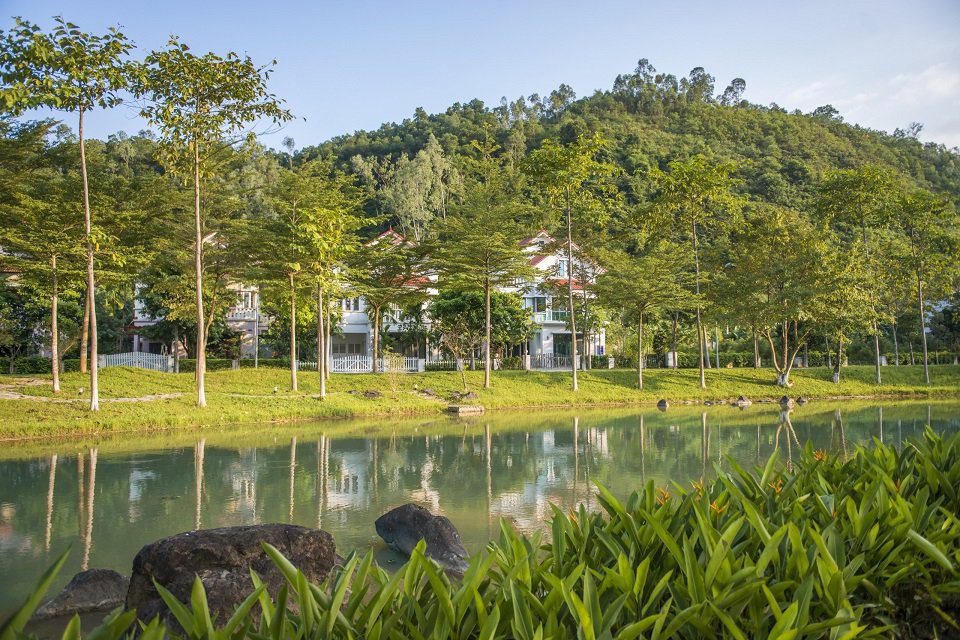 Biệt thự ven hồ Xanh Vllas Hà Nội